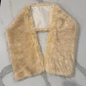 Lulu's Cream Faux Fur Shawl/Wrap
